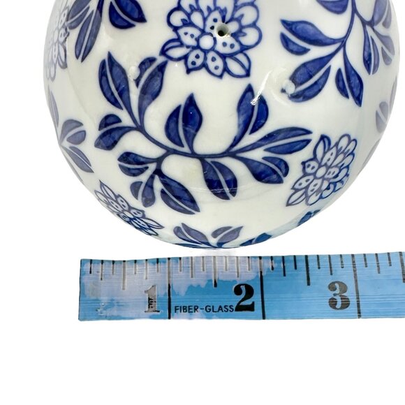 Set Of 6 Blue and White Porcelain Decorative Orbs and Egg Floral Design NO BOX - Picture 3 of 16